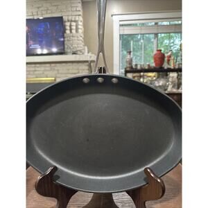 Calphalon 14 Inch Oval Fish Fajita Pan 9 1/2 X 14” 194 05375 Rare To Find- EUC
